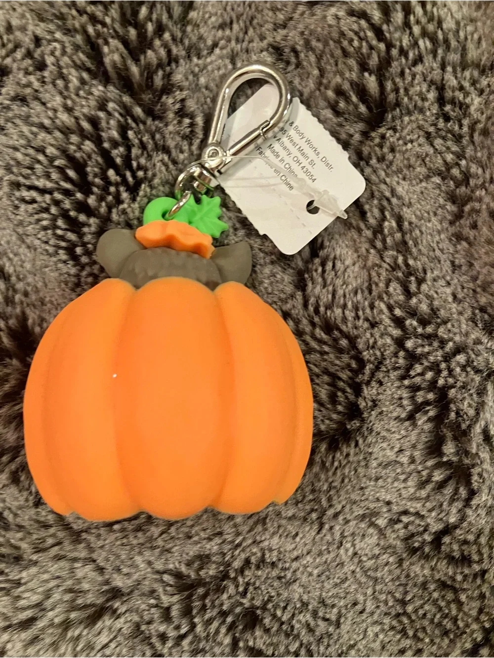 Sold Bath & Body Works Hand Sanitizer Puppy Pumpkin 🎃